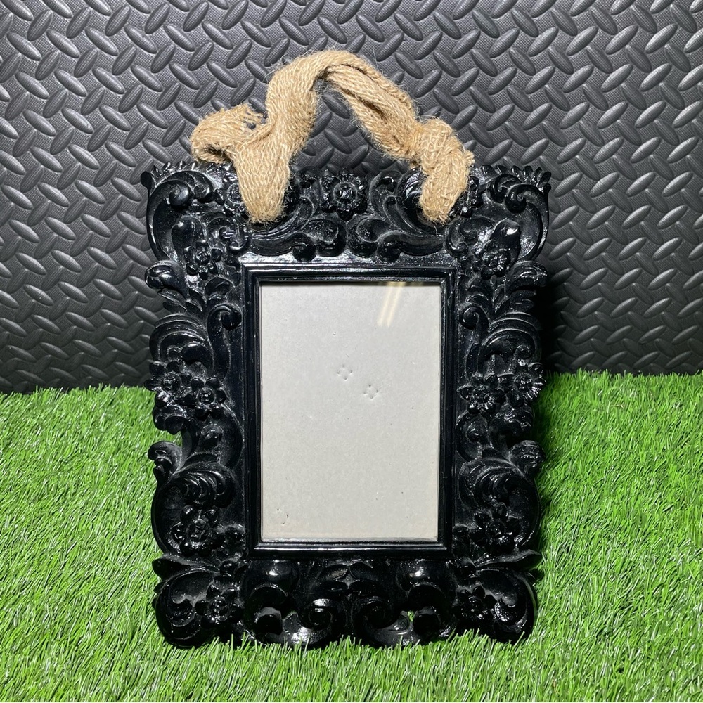 Sicura Italian Design Lacquer Black Floral 4x6 Antique Picture‎ Frame